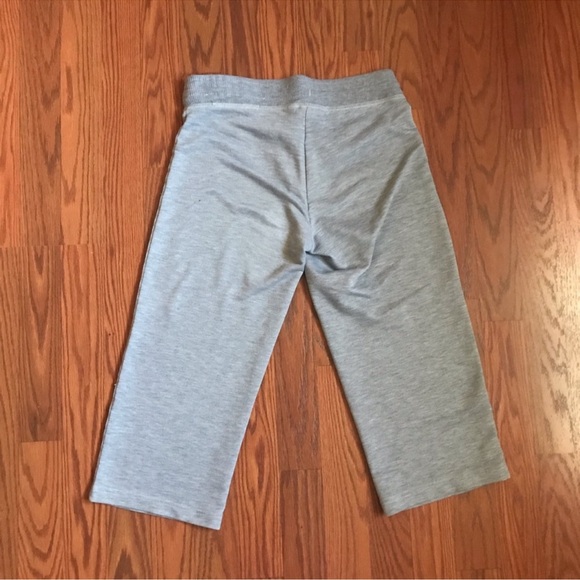 Reebok Capri Pants - Picture 2 of 5